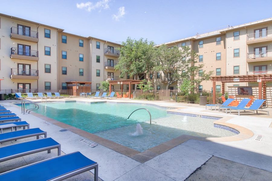 outdoor pool area at prado student living apartments